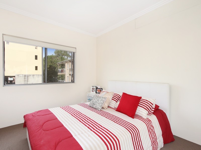 4/2-6 Howard Avenue, Northmead NSW 2152