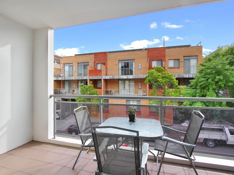 4/2-6 Howard Avenue, Northmead NSW 2152
