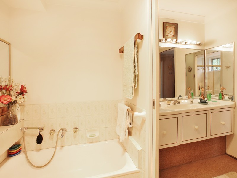 84a Shenstone Road, Riverwood NSW 2210
