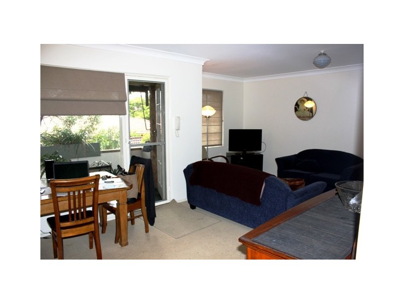 8/18 CECIL STREET, Ashfield NSW 2131