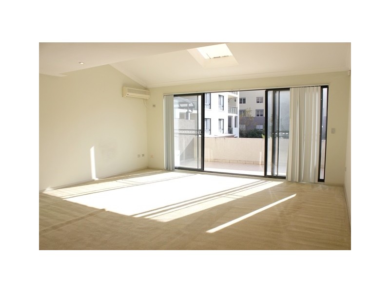 2/104 William Street, Five Dock NSW 2046