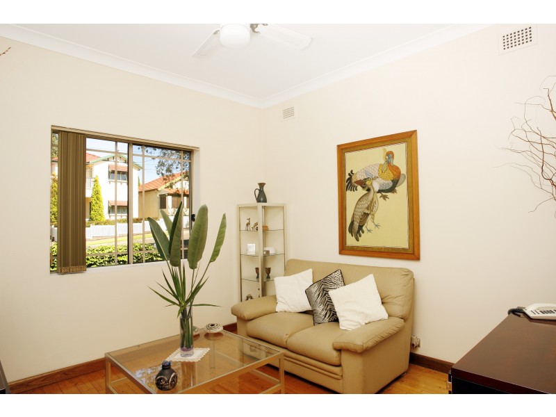 1 heath st, Rodd Point NSW 2046