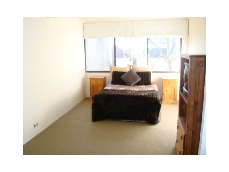 4 New Maclean Street, Edgecliff NSW 2027