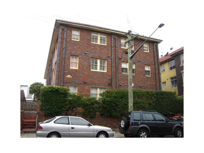 2 Hollywood  Avenue, Bondi Junction NSW 2022