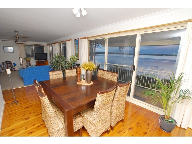 Charmhaven NSW 2263