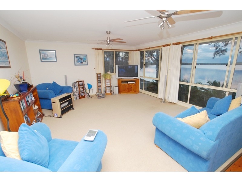 Charmhaven NSW 2263