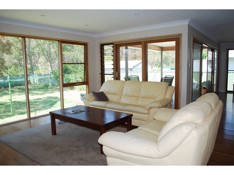 Tuggerawong NSW 2259