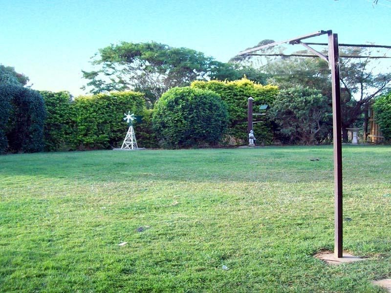 6 Somerset Avenue, Banora Point NSW 2486