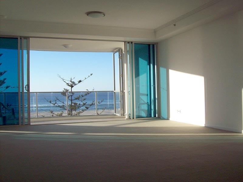 Coolangatta QLD 4225