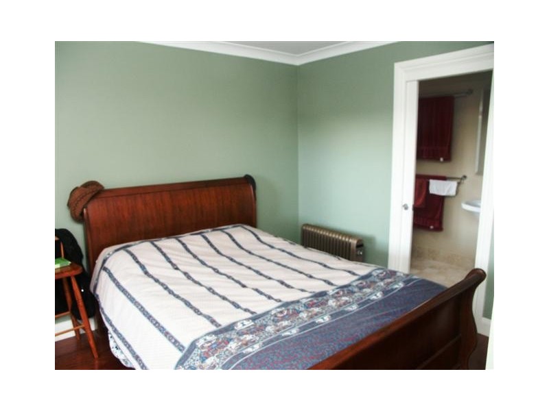 8 Robyn Road, Winmalee NSW 2777