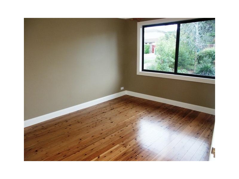 8 Robyn Road, Winmalee NSW 2777