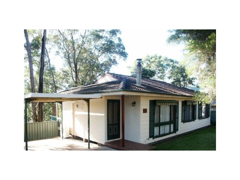 17 Booker Road, Hawkesbury Heights NSW 2777