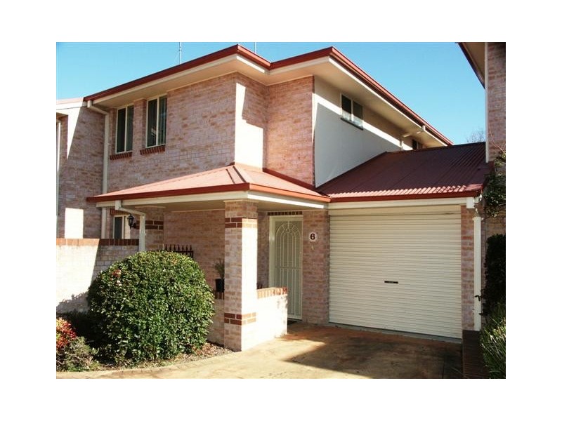 6/298 Macquarie Road, Springwood NSW 2777