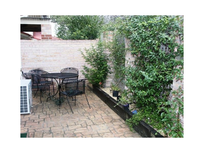 6/298 Macquarie Road, Springwood NSW 2777