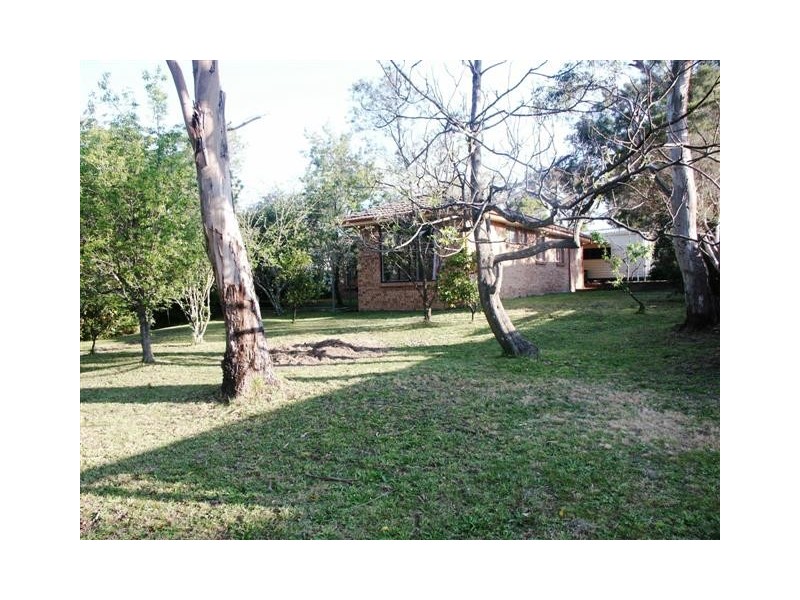 89 Railway Pde, Woodford NSW 2778