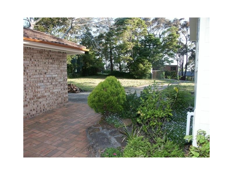 89 Railway Pde, Woodford NSW 2778