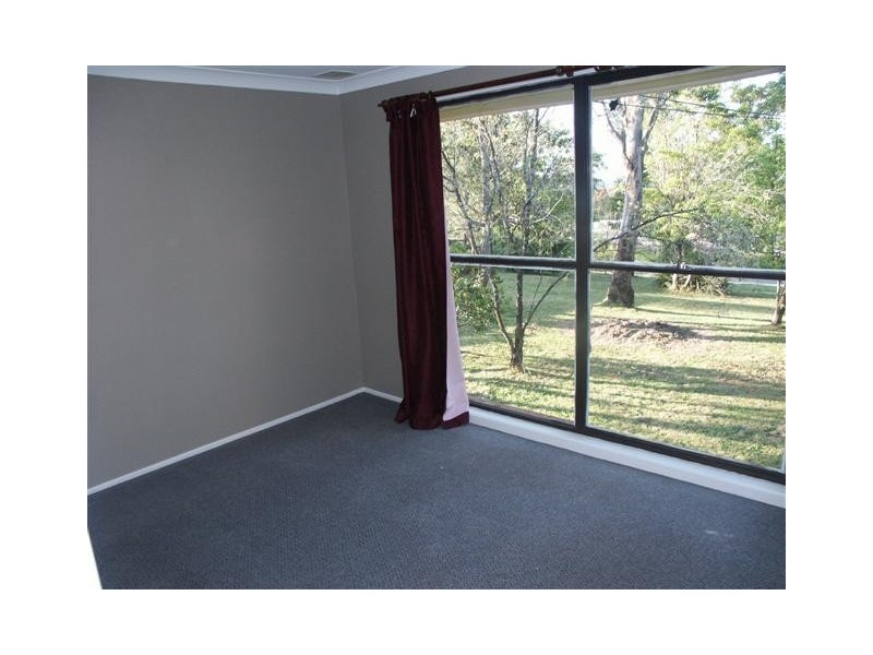 89 Railway Pde, Woodford NSW 2778