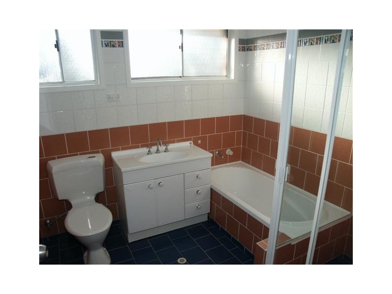 89 Railway Pde, Woodford NSW 2778