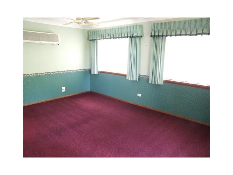 18 Endeavour Drive, Winmalee NSW 2777