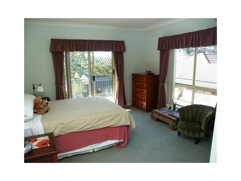 6 Cassam Place, Valley Heights NSW 2777