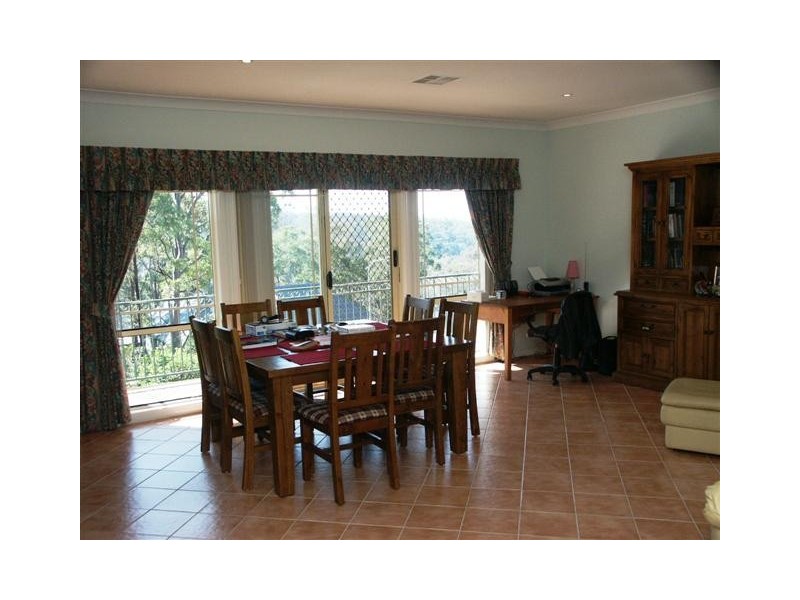 6 Cassam Place, Valley Heights NSW 2777