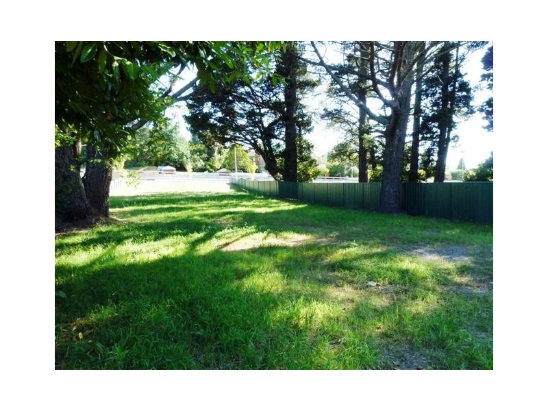 12 Great Western Highway, Leura NSW 2780