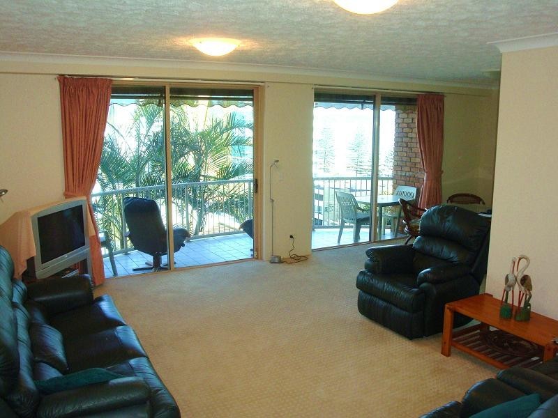 5/3 Tweed Terrace, Rainbow Bay QLD 4225