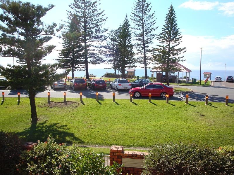 5/3 Tweed Terrace, Rainbow Bay QLD 4225