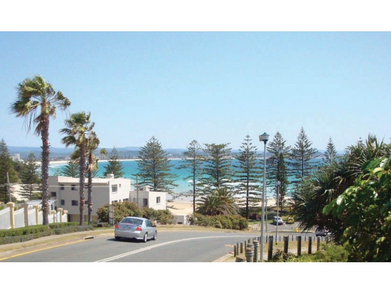 5/3 Tweed Terrace, Rainbow Bay QLD 4225