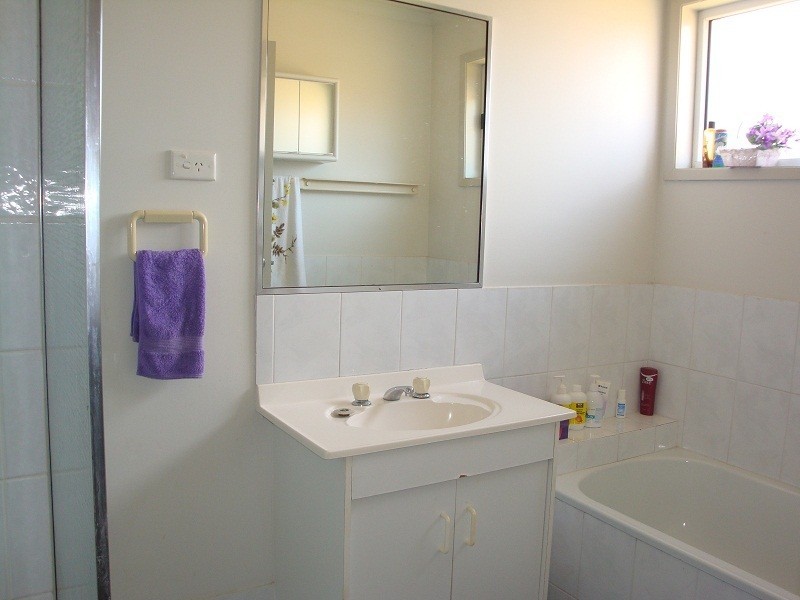 45 Kawana Crescent, Ashmore QLD 4214