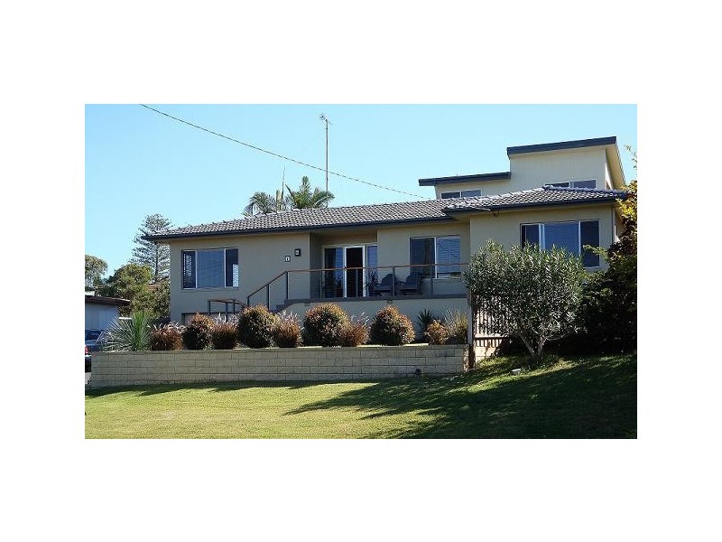 1 Seaview Road, Banora Point NSW 2486