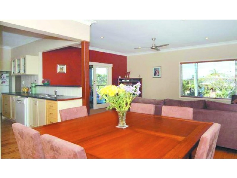 1 Seaview Road, Banora Point NSW 2486