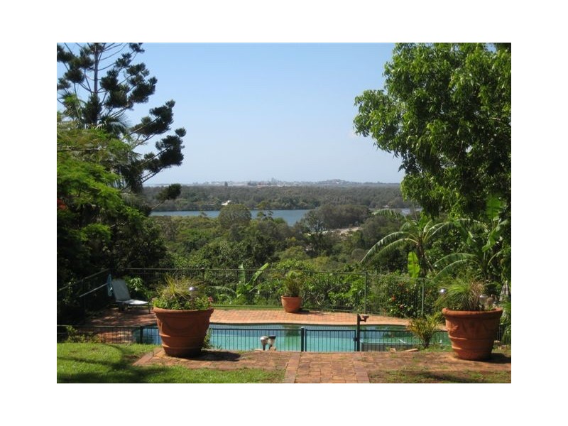 50 Oyster Point Road, Banora Point NSW 2486