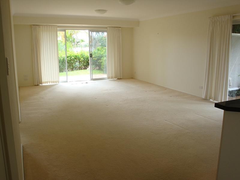2/167 Mariners Drive West, Tweed Heads NSW 2485
