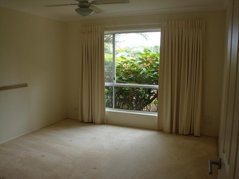 2/167 Mariners Drive West, Tweed Heads NSW 2485