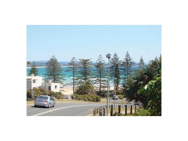 2/3 Tweed Terrace, Coolangatta QLD 4225