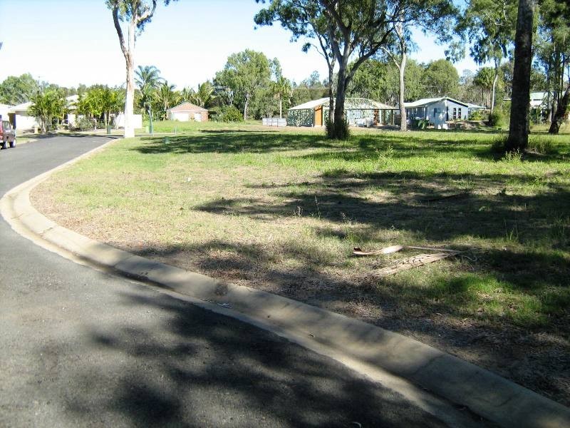 Moore Park Beach QLD 4670