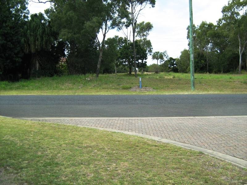 Moore Park Beach QLD 4670