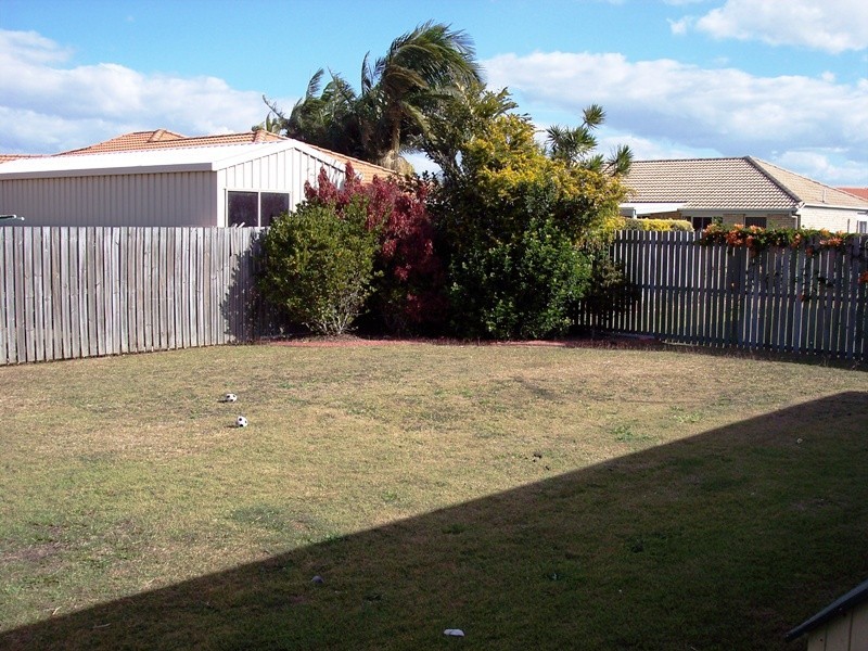 Avenell Heights QLD 4670