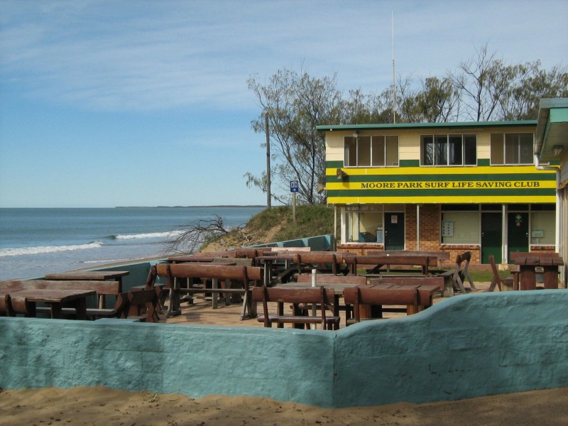 Moore Park Beach QLD 4670