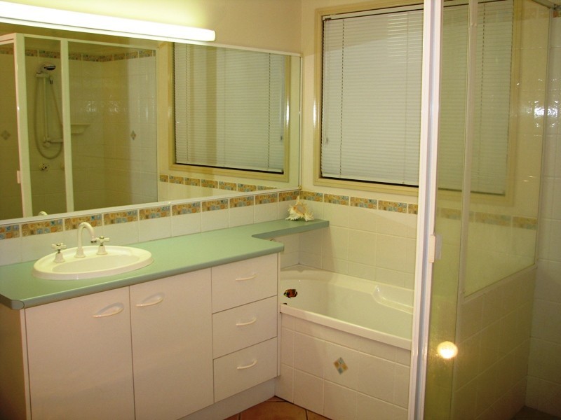 Avoca QLD 4670
