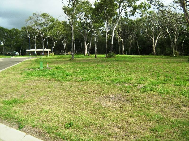 Moore Park Beach QLD 4670