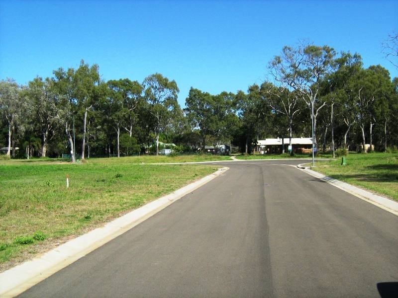 Moore Park Beach QLD 4670