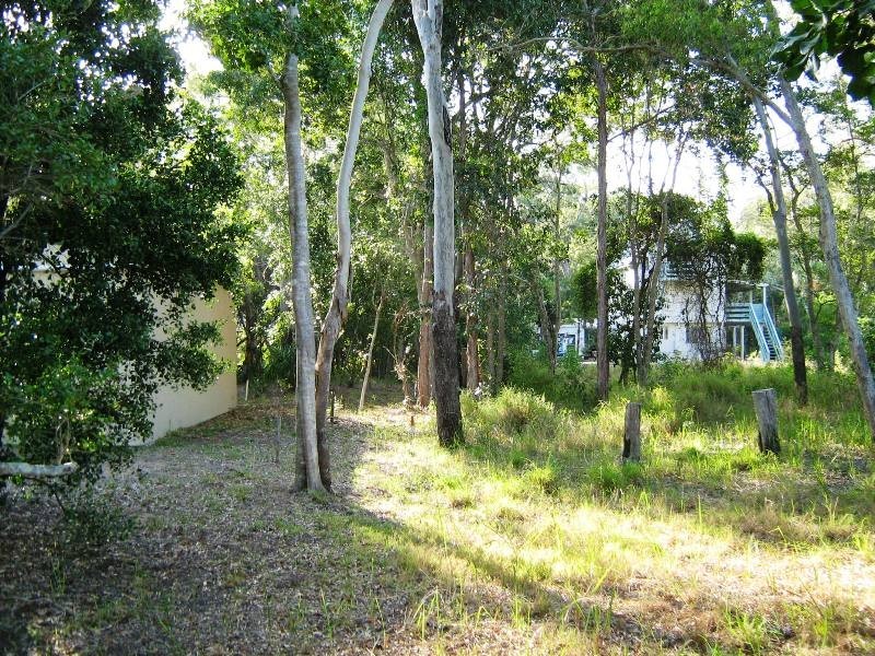 Moore Park Beach QLD 4670
