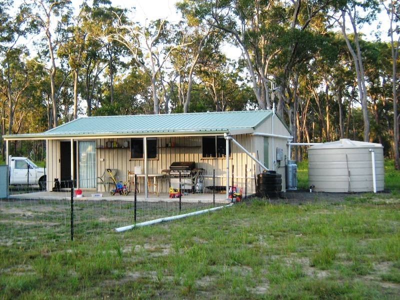 Moore Park Beach QLD 4670