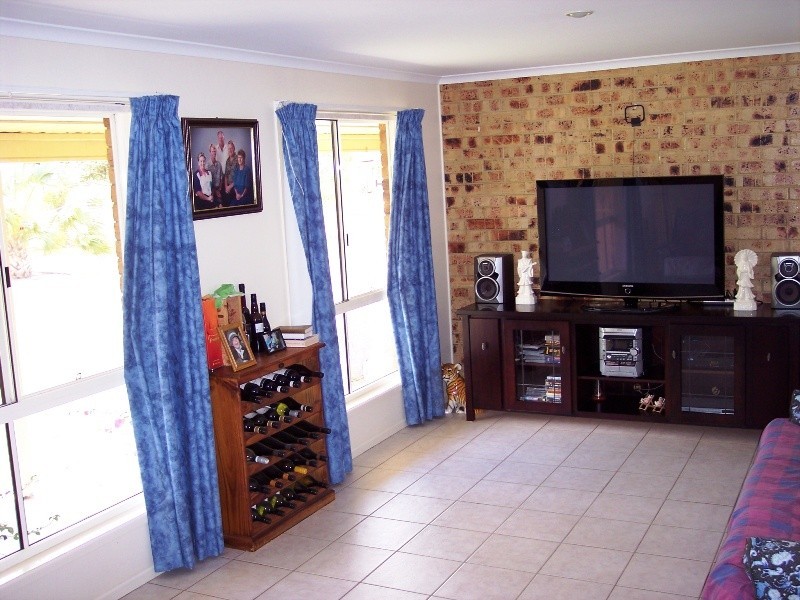 Buxton QLD 4660