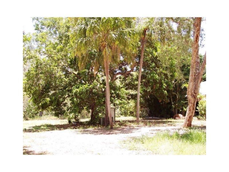 Moore Park Beach QLD 4670