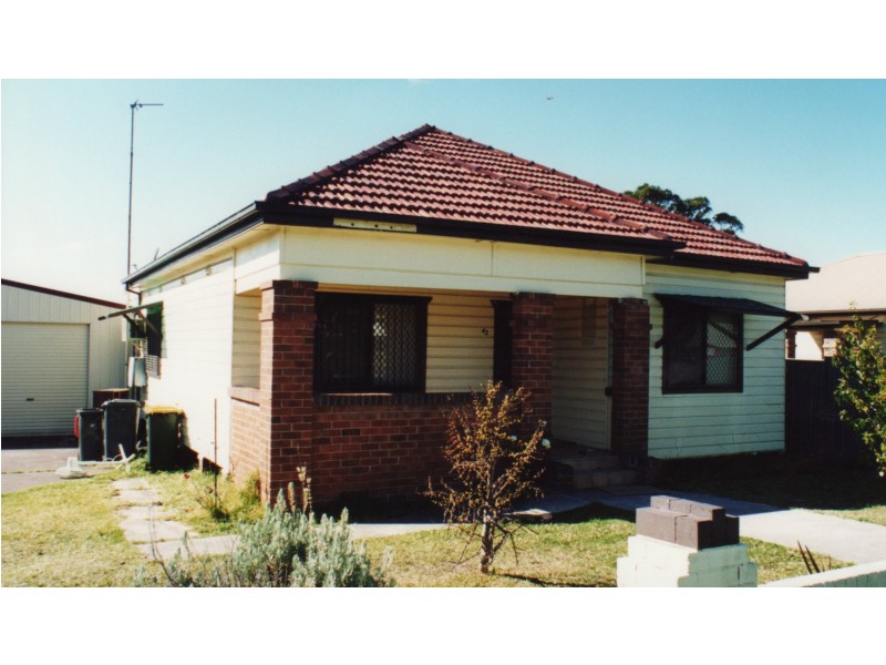 42 MCGRATH STREET, Fairy Meadow NSW 2519