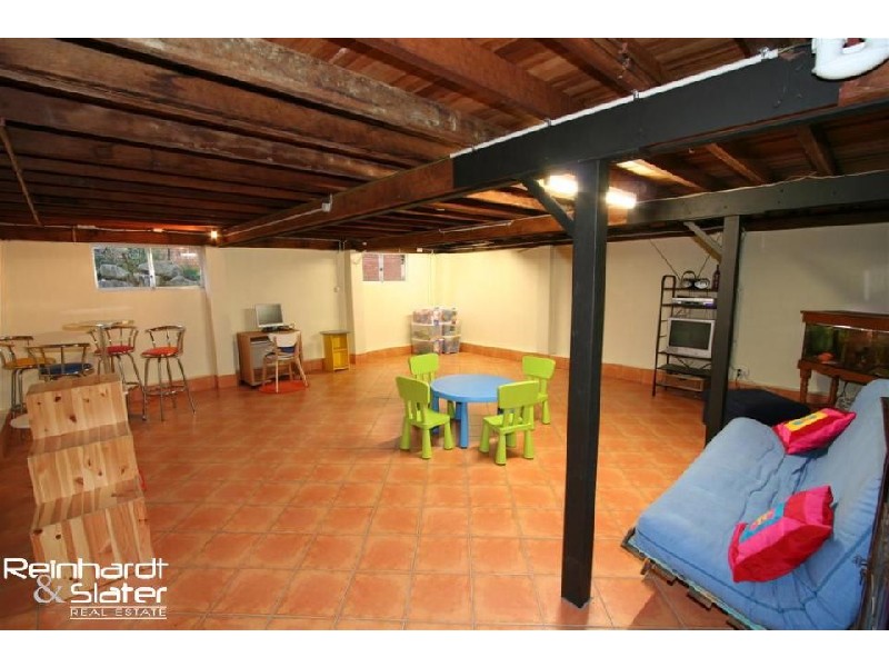 8 Pathara Cr, Ferny Hills QLD 4055