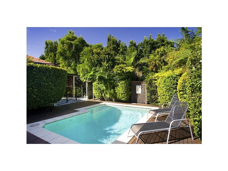 18 Comet Drive, Sunrise Beach QLD 4567